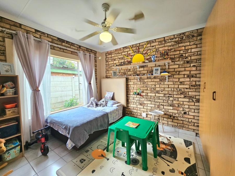 3 Bedroom Property for Sale in Miederpark North West
